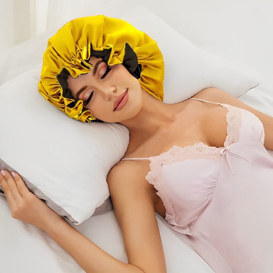 Bonnet en satin