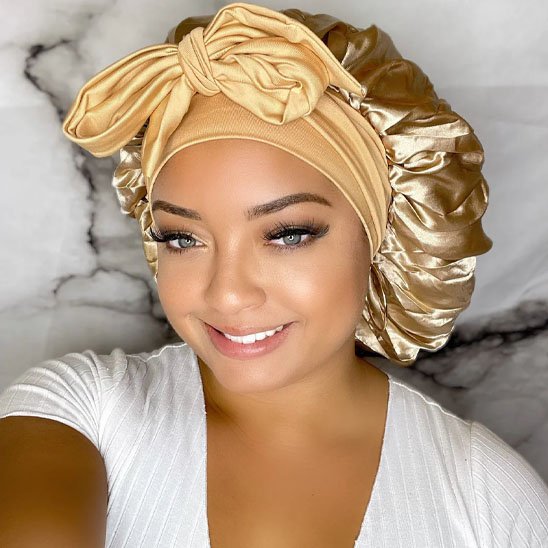 Bonnet en satin