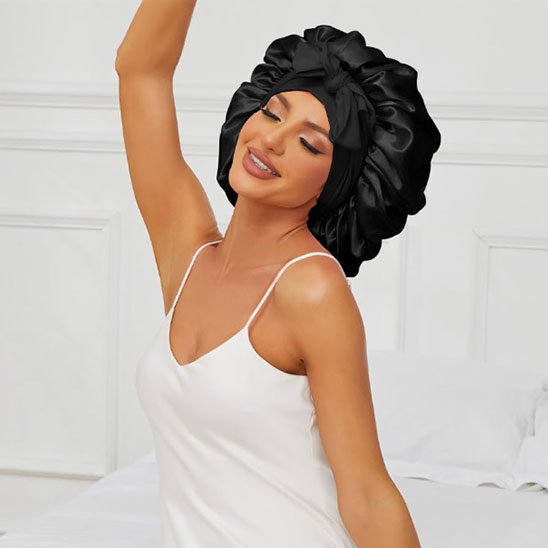 Bonnet en satin